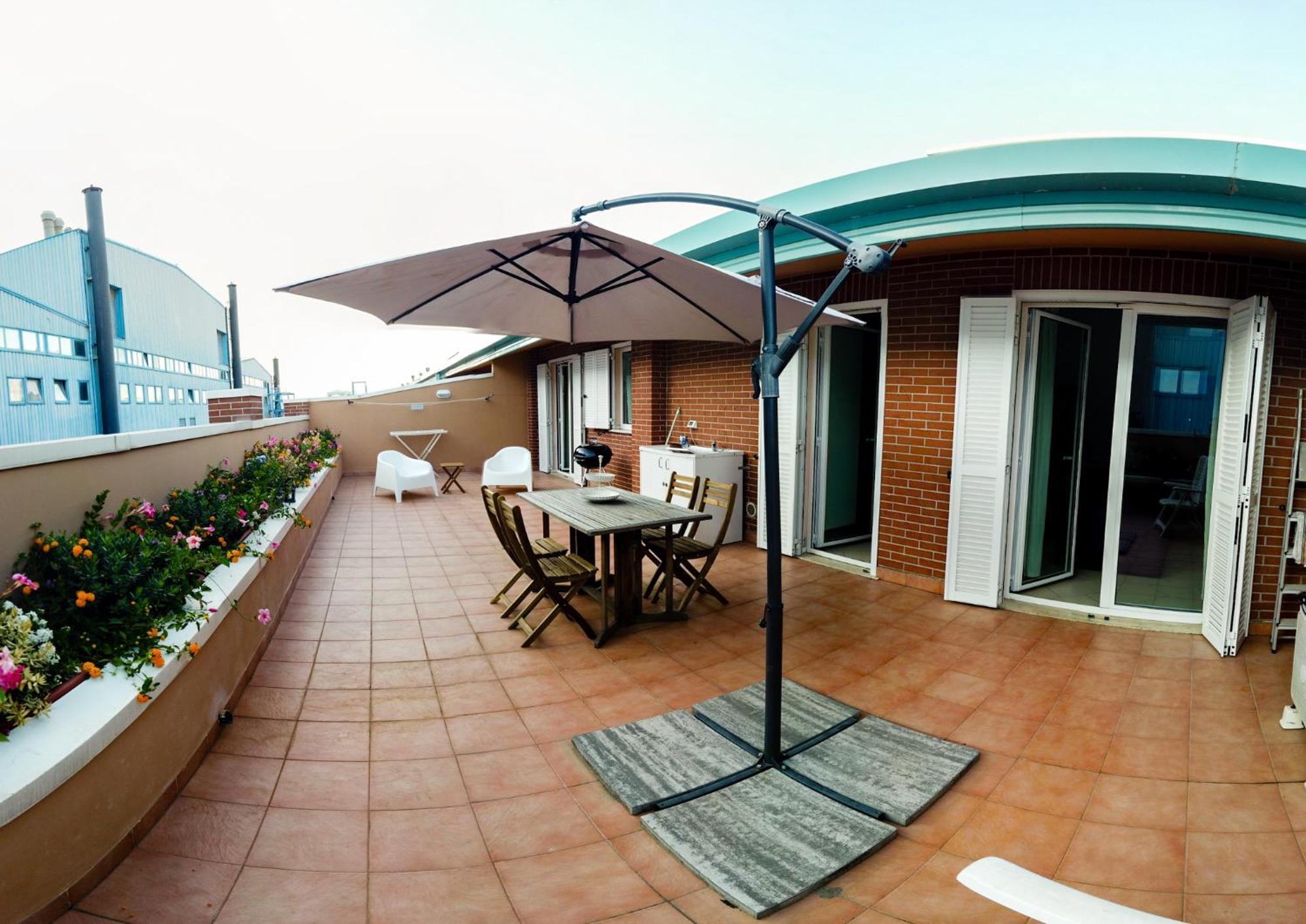 Tra Mare E Centro Citta! Apartment Ливорно Екстериор снимка